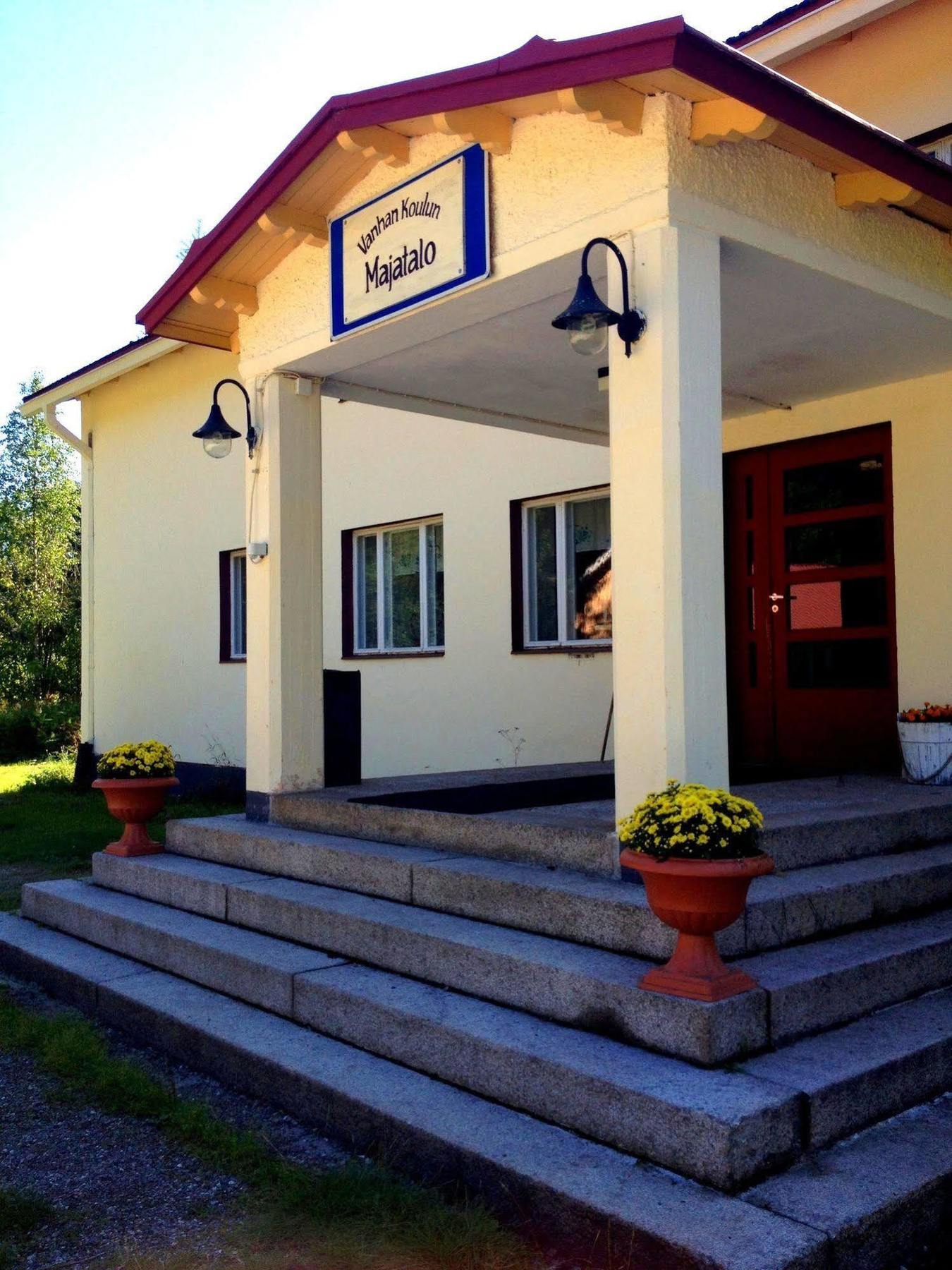 Vanhan Koulun Majatalo-Old School Guest House Kolinkylä Buitenkant foto